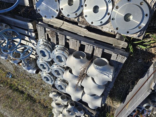 Approx 20000 lbs of SS Fittings (316 /347)