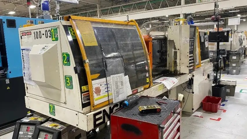 100 Ton Engel 1996 Hydraulic Injection Molding Machine Model ES330/100