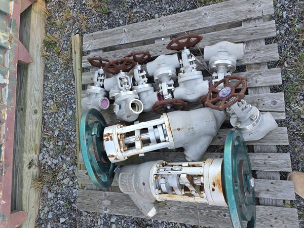 Approx 10000 lbs of CS and SS Valves