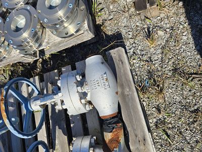 Approx 10000 lbs of CS and SS Valves