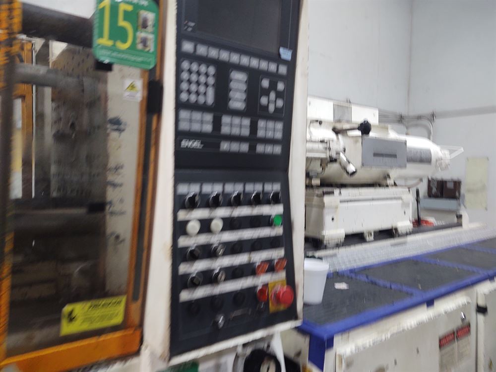 150 Ton 1998 Engel ES 600/150  Injection Molding Machine 