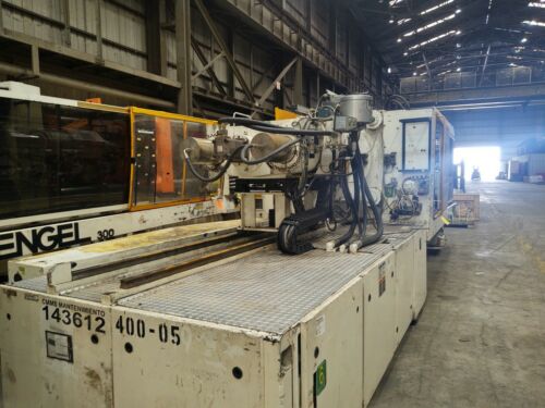 400 Ton Engel Year 2000 Hydraulic Injection Molding Machine Model ES 2050/400A